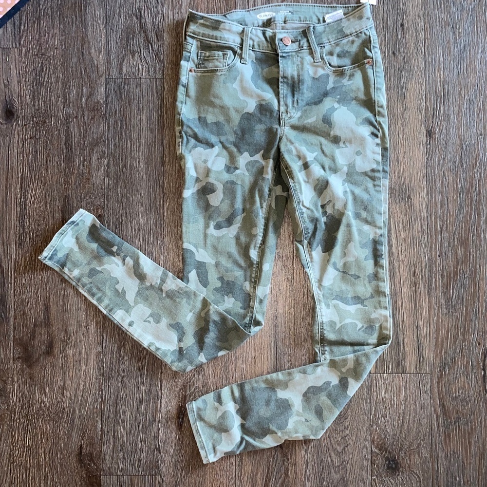 Old Navy size 0 new nwt camo pants ladies